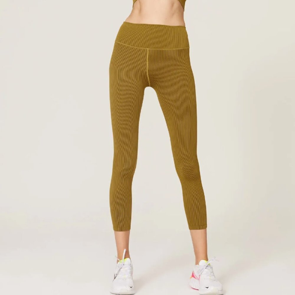 Good American Active Essential Ribbed Leggings in olive green size XXS/XS
